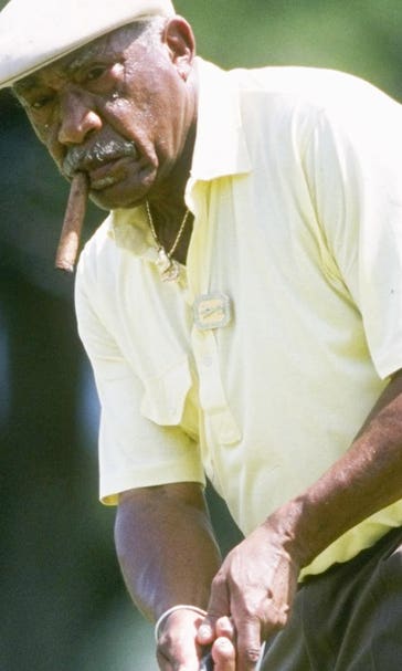 Barrier-breaking Charlie Sifford to receive Presidential Medal of Freedom
